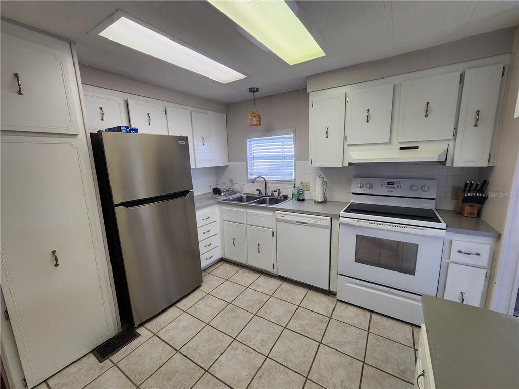 808 53RD AVENUE E UNIT 256, BRADENTON, FL — photo 4 of 30