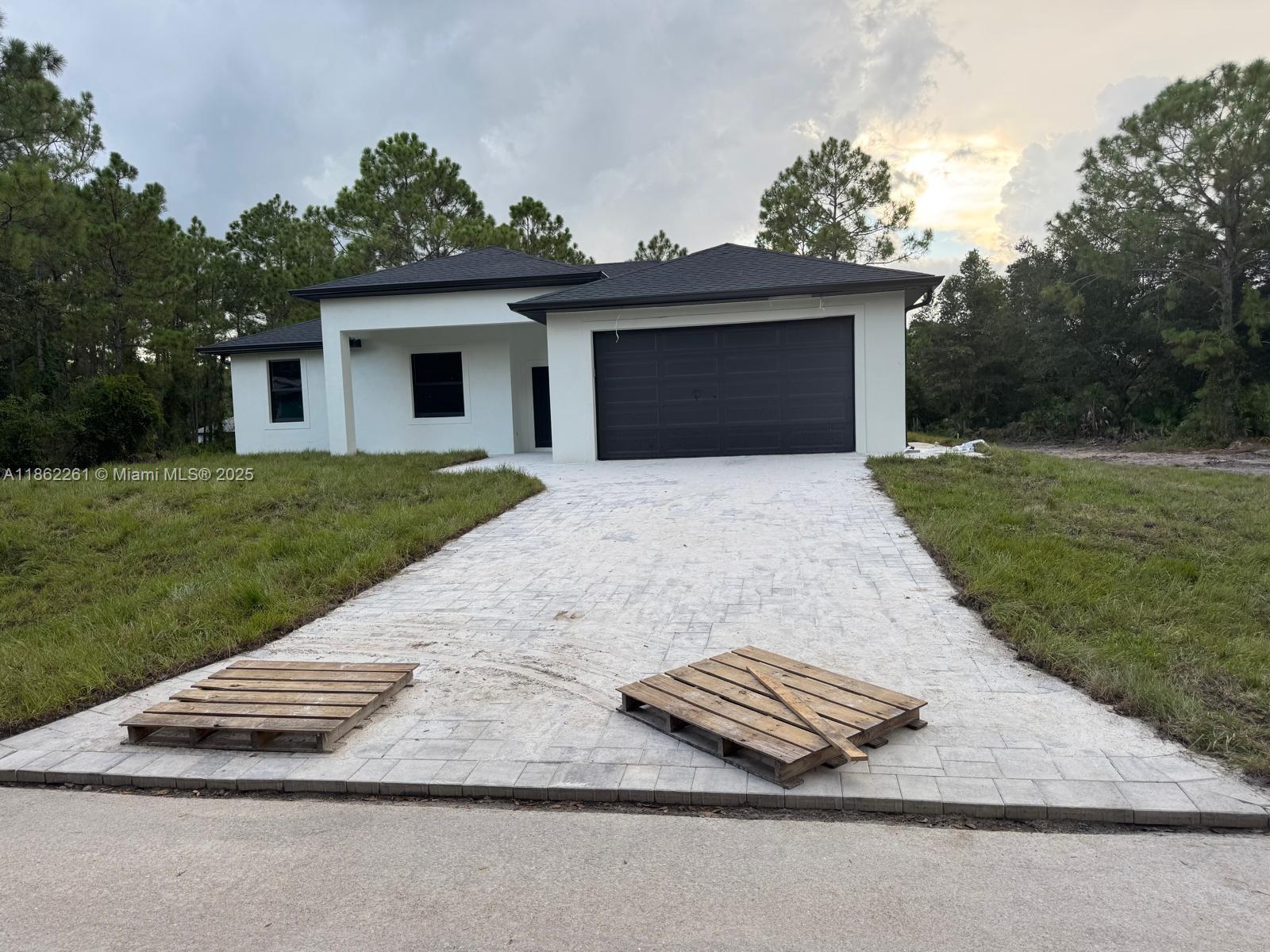 2217 Jefferson Ave, Other City - In The State Of Florida FL 33920