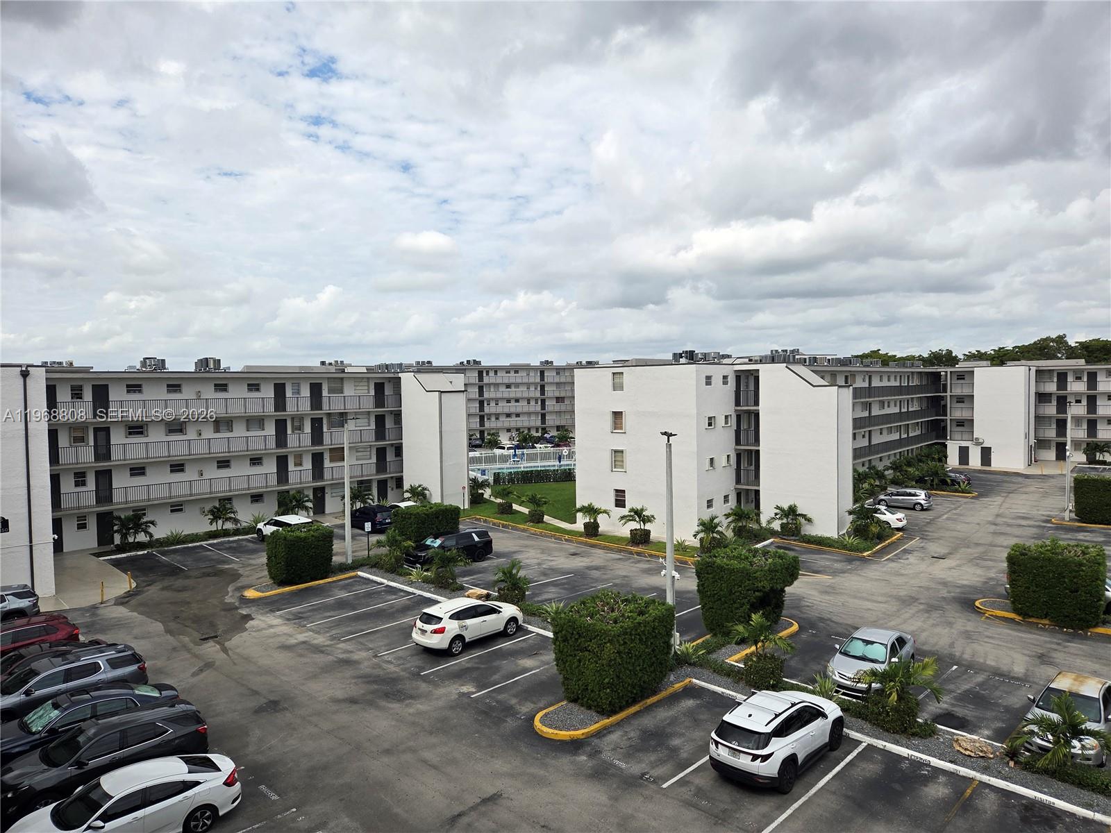 14155 SW 87th St # E202, Miami FL 33183