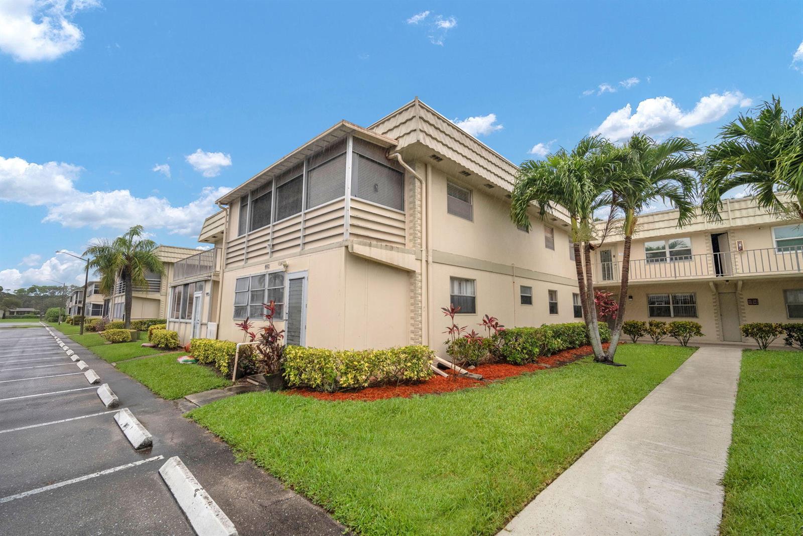 716 Saxony Place # O, Delray Beach FL 33446