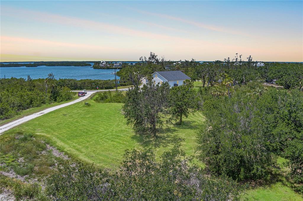 818 BAYOU POINT COURT