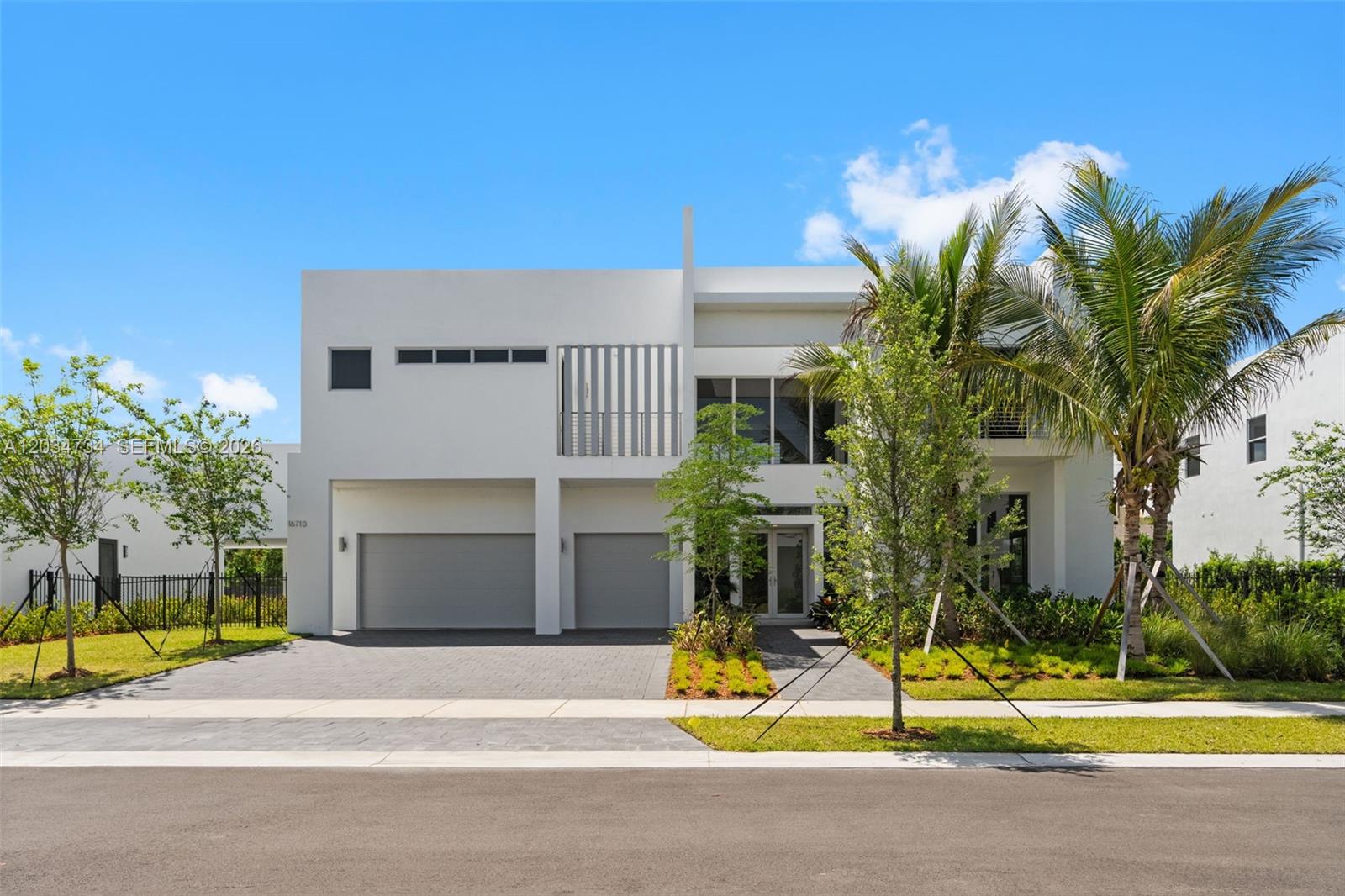 16710 N Botaniko Dr N, Weston FL 33326