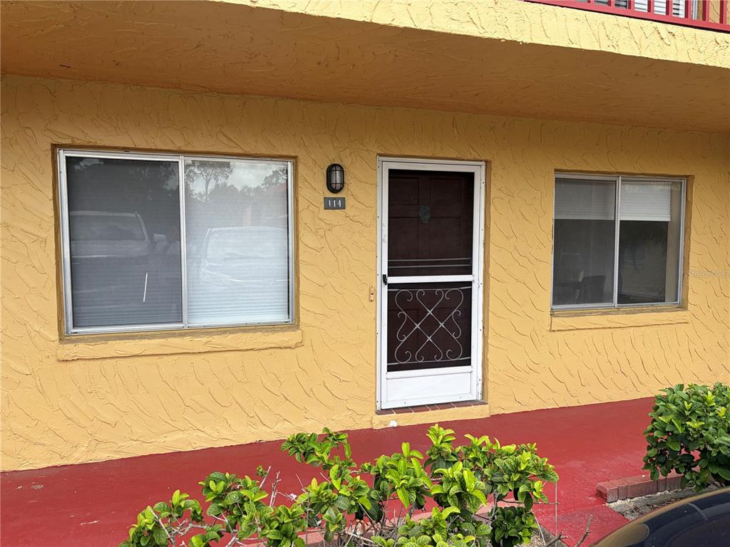 400 EL CAMINO DRIVE UNIT 114