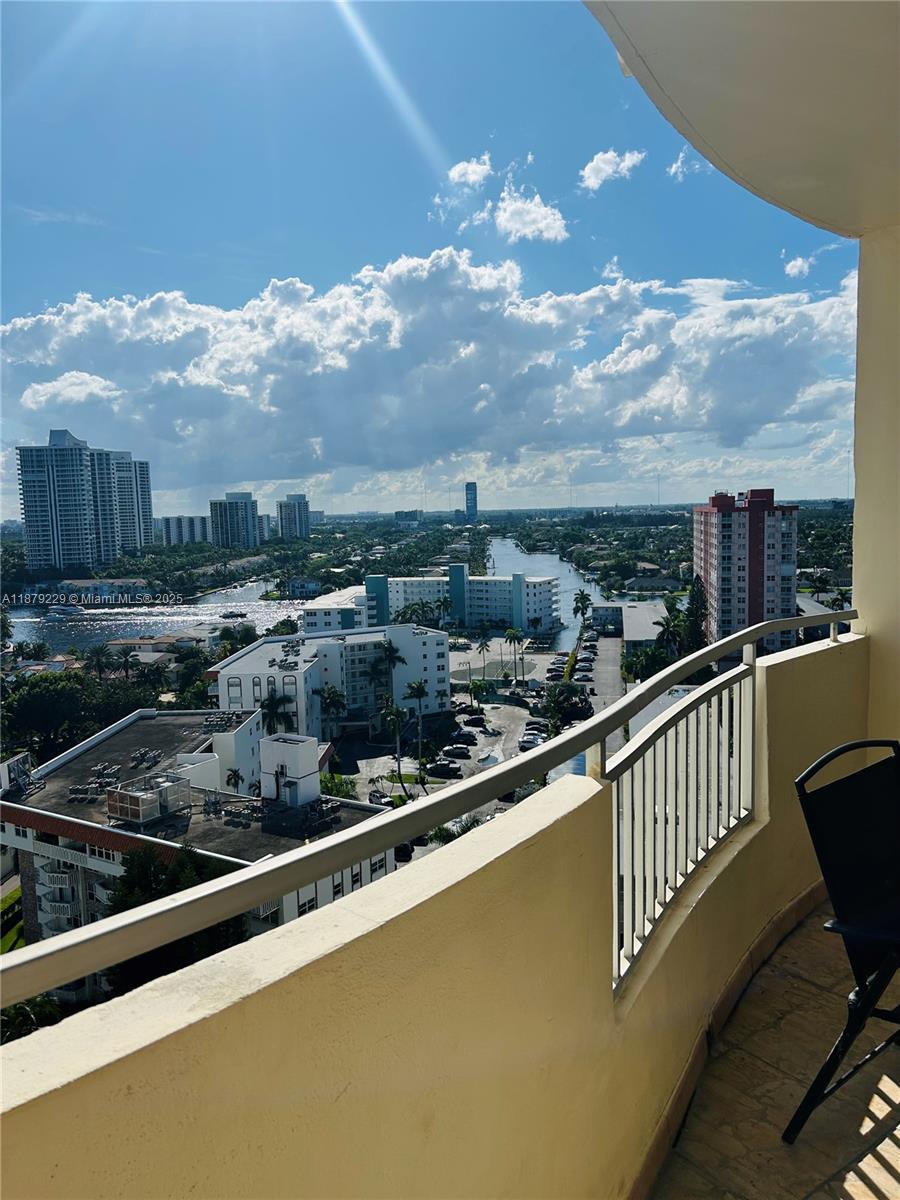 3180 S Ocean Dr # 1620, Hallandale Beach FL 33009