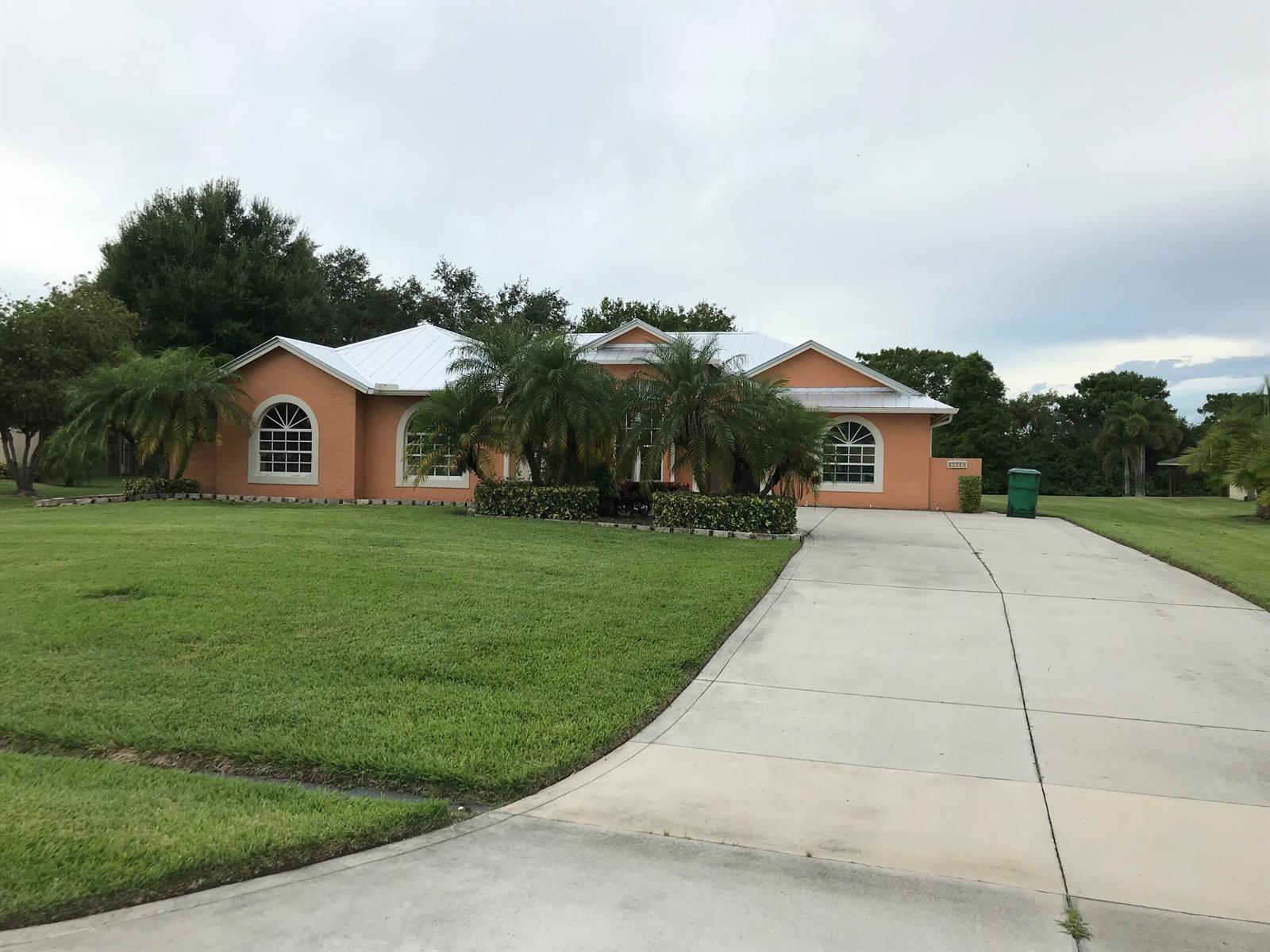 2225 SE 9th Avenue, Okeechobee FL 34974