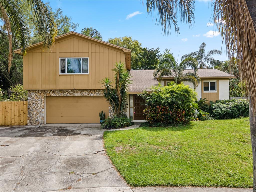 8510 CEDAR COVE COURT