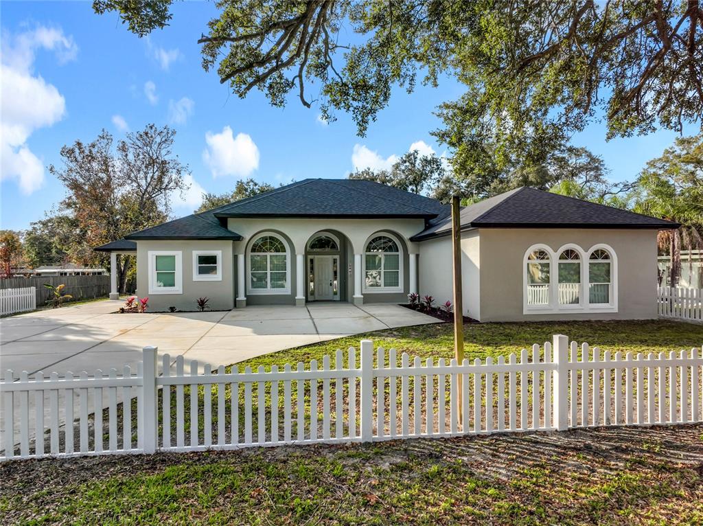 6016 CHIPOLA CIRCLE
