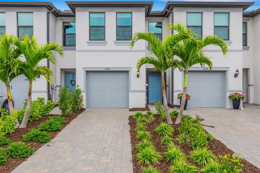 6352 SILVERSTAR DRIVE