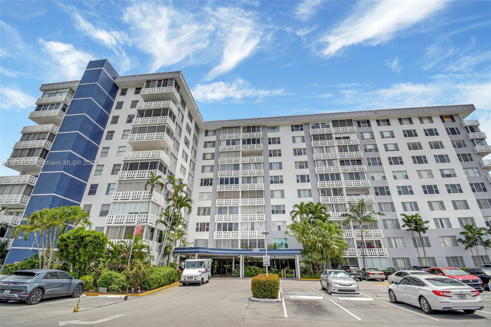4350 Hillcrest Dr # 306, Hollywood FL 33021