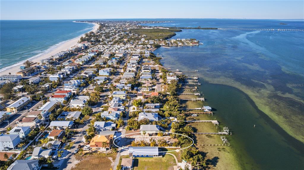 2306 CANASTA DRIVE, BRADENTON BEACH, FL — photo 2 of 13