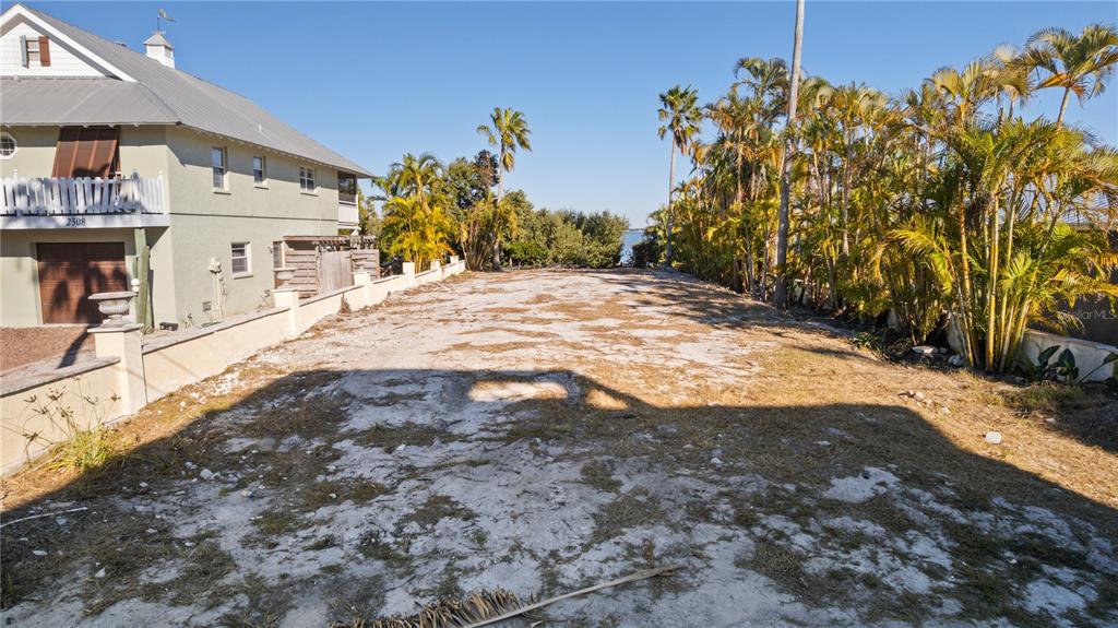 2306 CANASTA DRIVE, BRADENTON BEACH, FL — photo 4 of 13