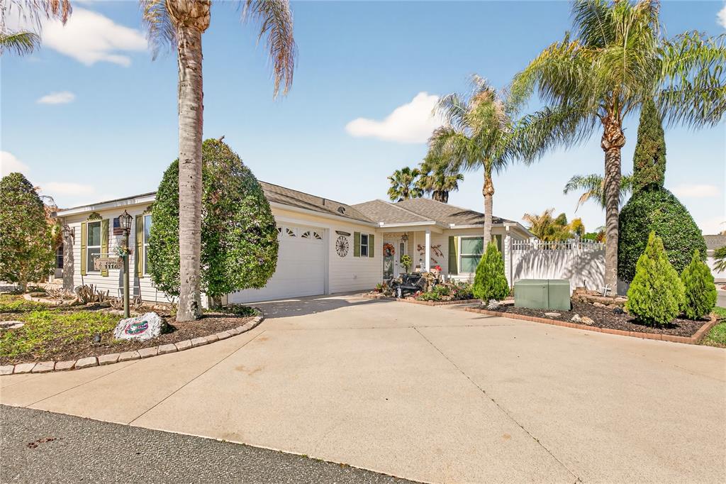 1116 ELIZABETH COURT