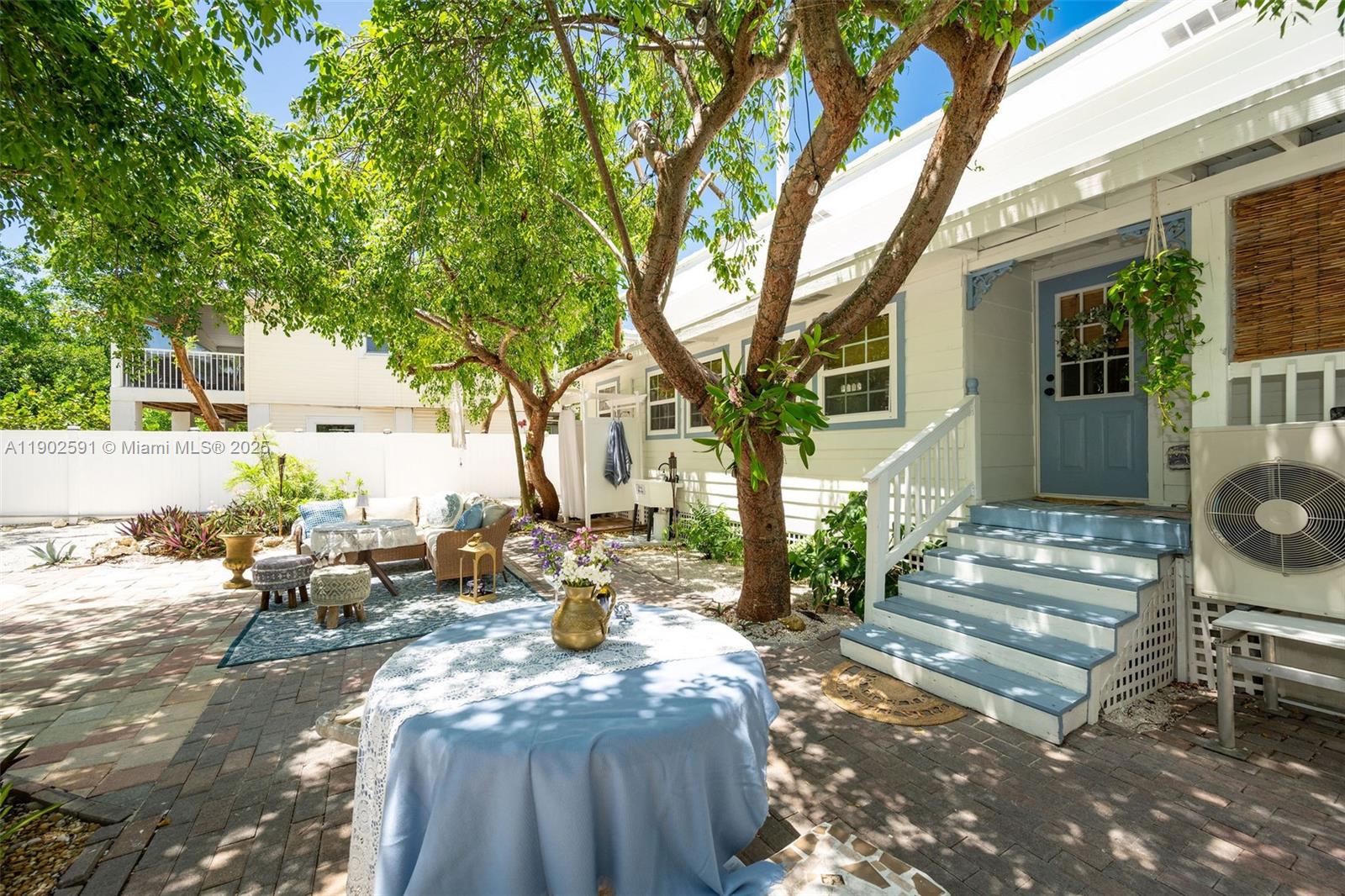 7 Barcelona Dr. Big Coppitt, Key West FL 33040