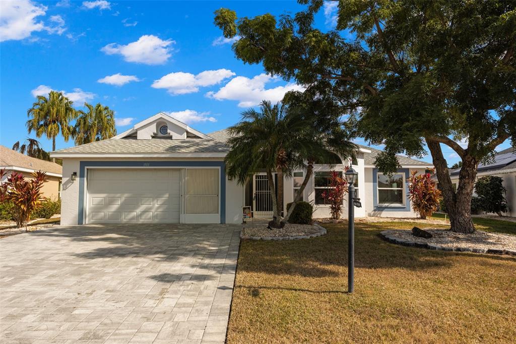 1911 E DEL WEBB BOULEVARD
