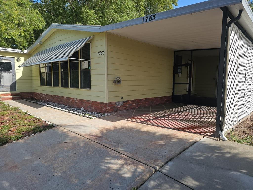 1765 W SCHWARTZ BOULEVARD
