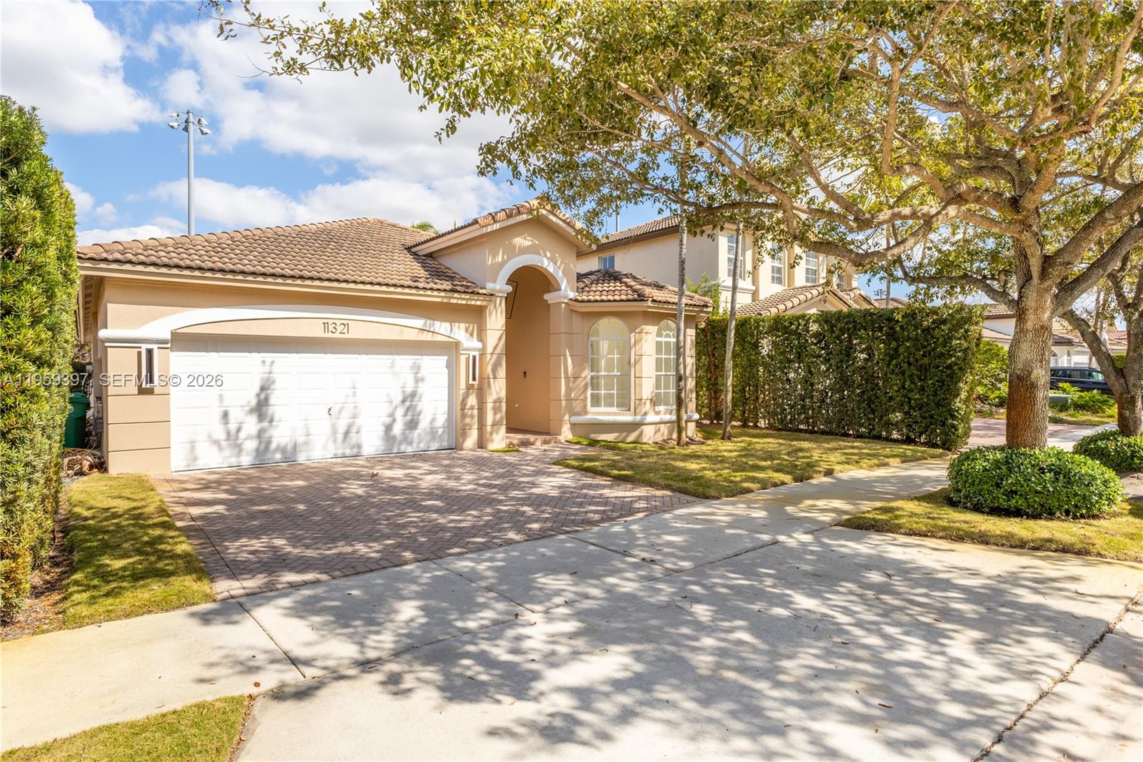 11321 NW 79th Ln, Doral FL 33178