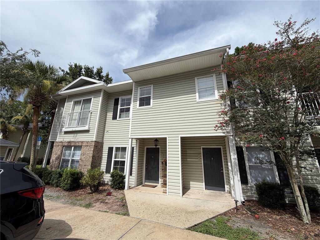 4445 NW 49TH STREET UNIT 102
