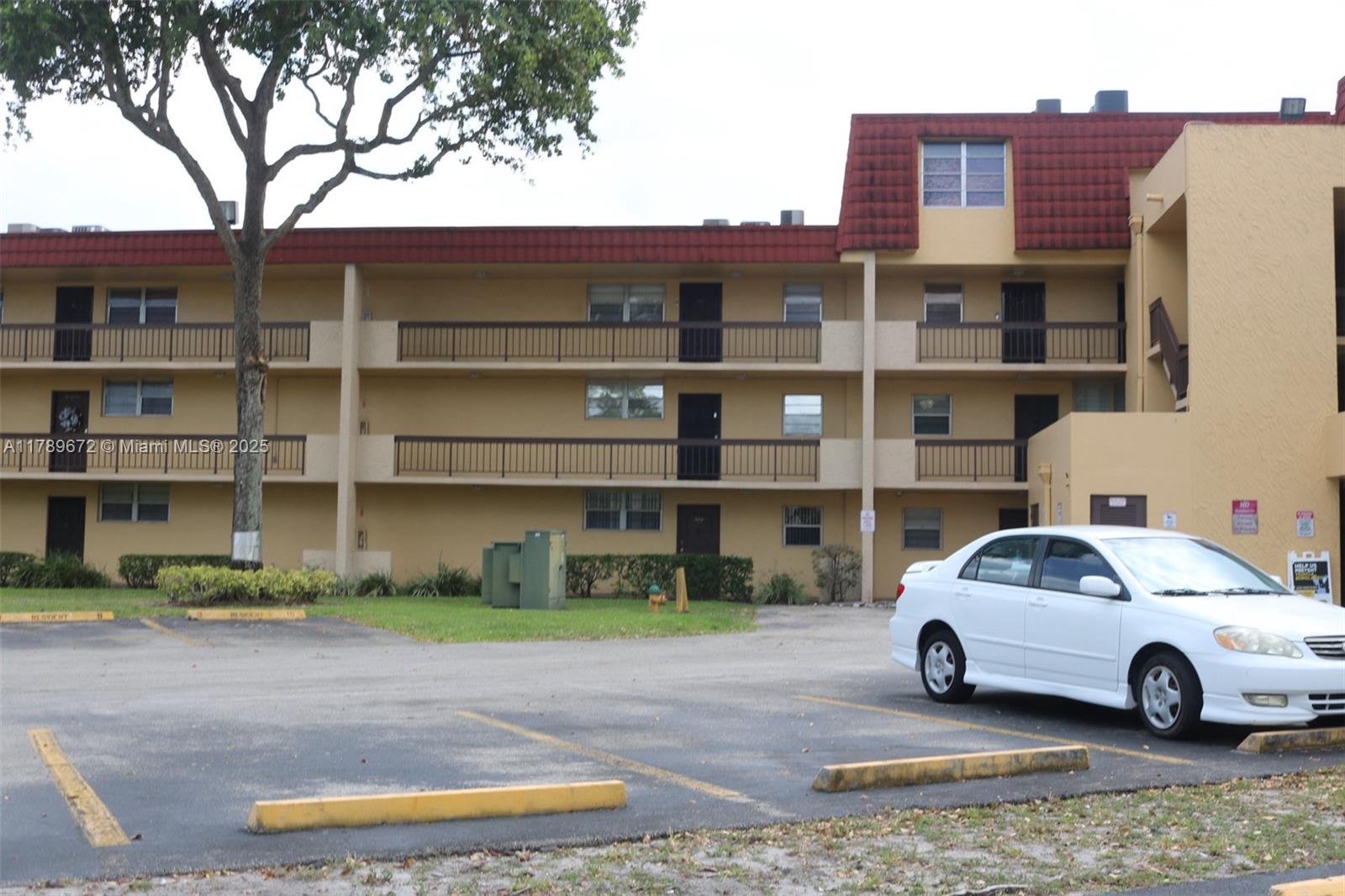 3490 Foxcroft Rd # B304, Miramar FL 33025