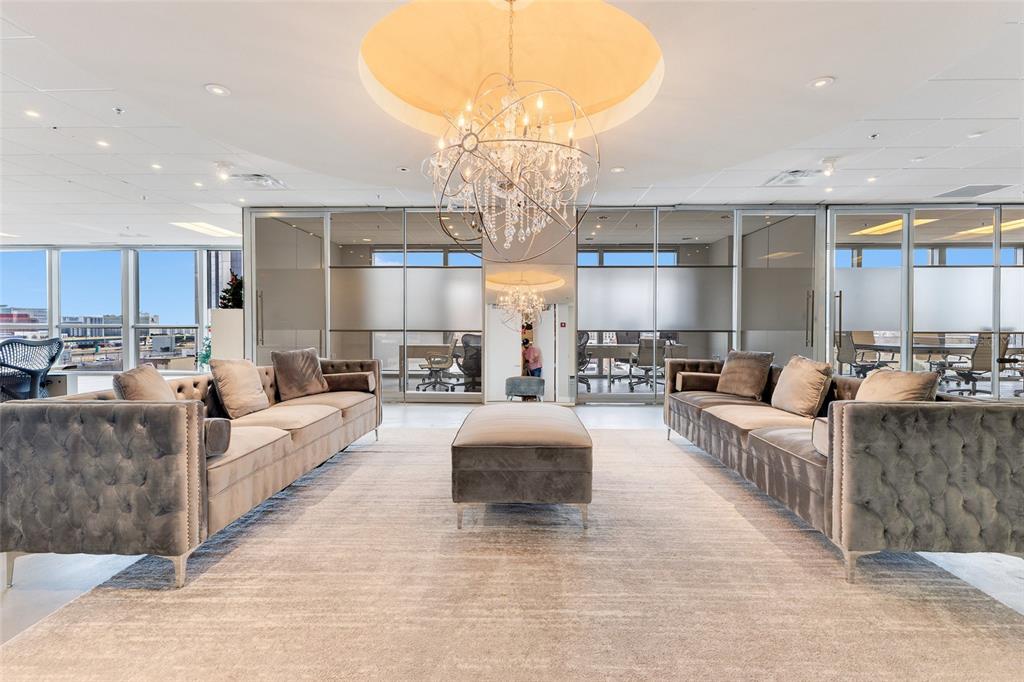 121 S ORANGE AVENUE UNIT 850/880