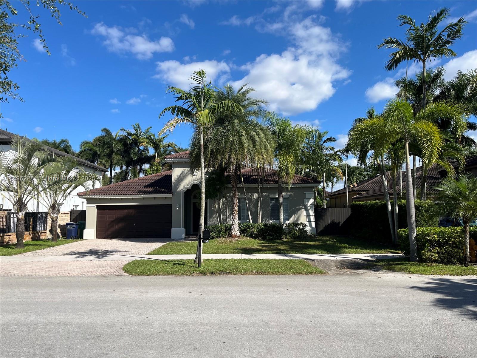 16637 SW 52nd St, Miami FL 33185