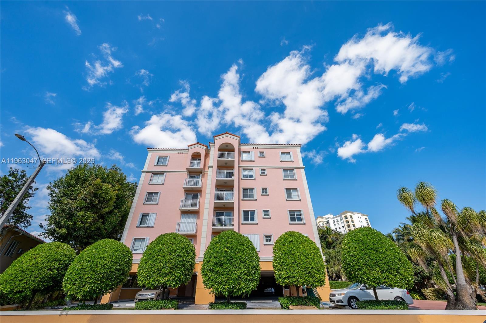 1 Alhambra Cir # 403, Coral Gables FL 33134