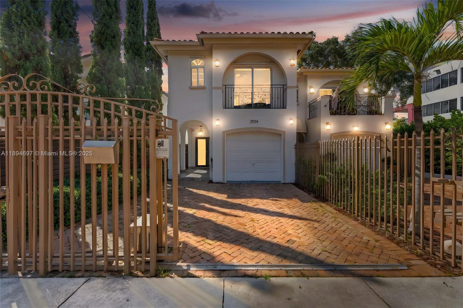 2924 Bridgeport Ave, Miami FL 33133