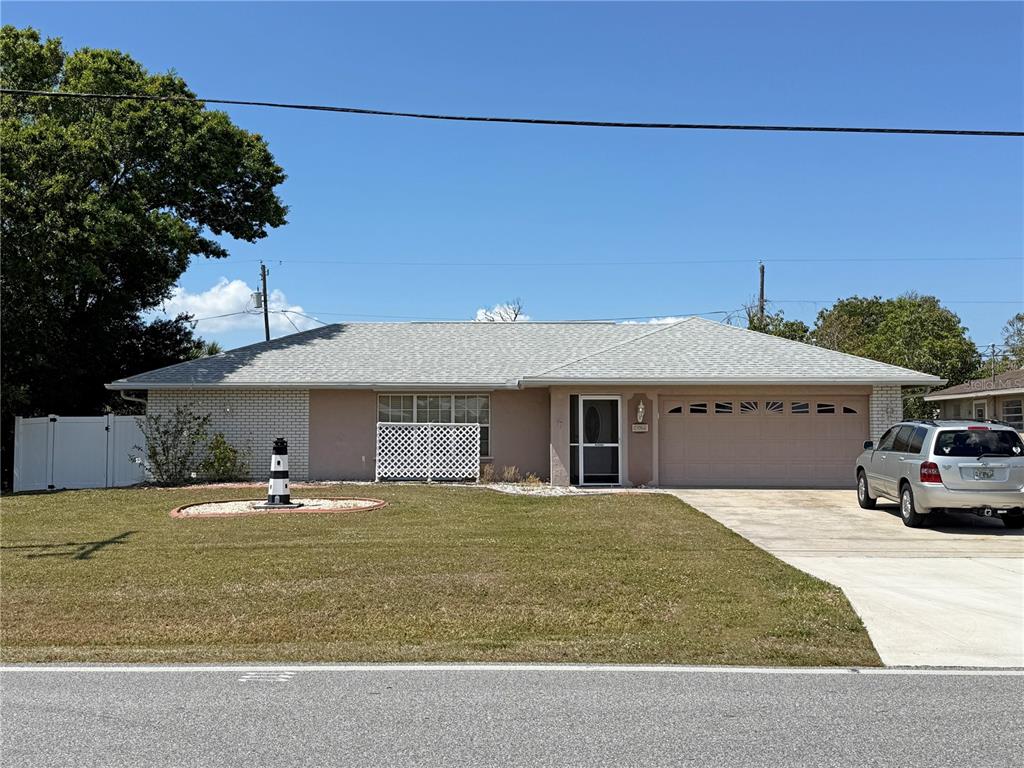594 W TARPON BOULEVARD NW