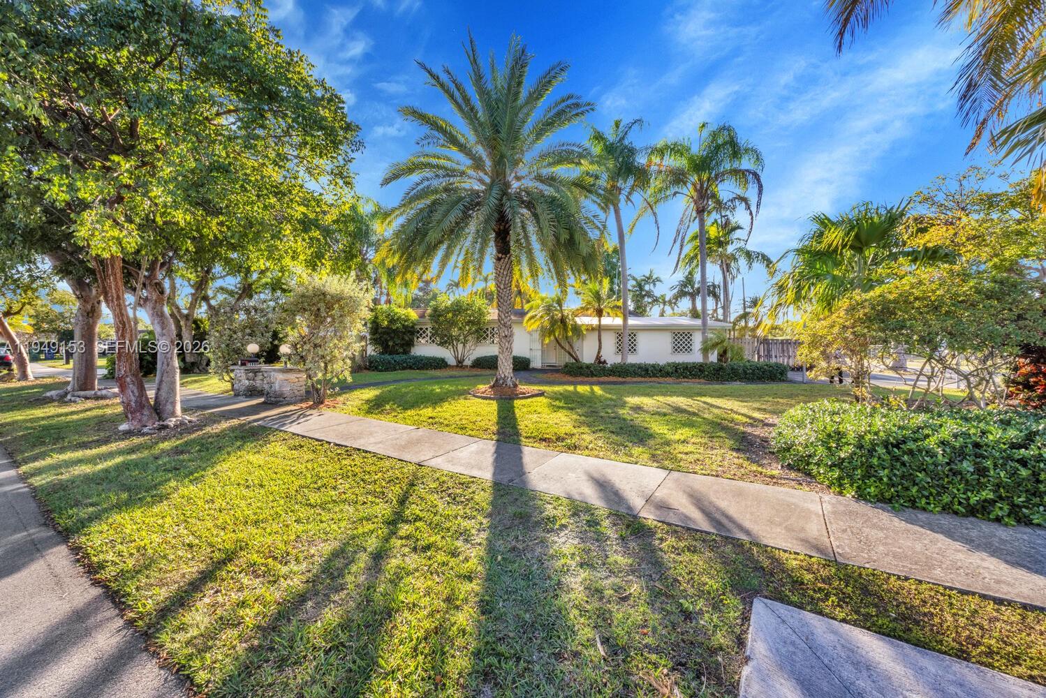21000 Condado Rd, Cutler Bay FL 33189