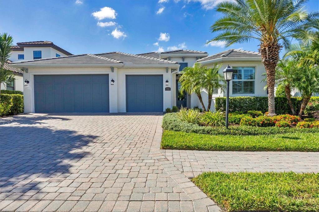 7761 SANDHILL LAKE DRIVE