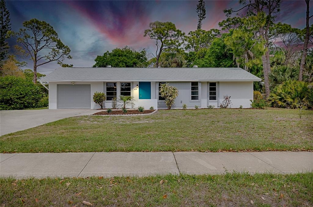 470 ARTISTS AVENUE