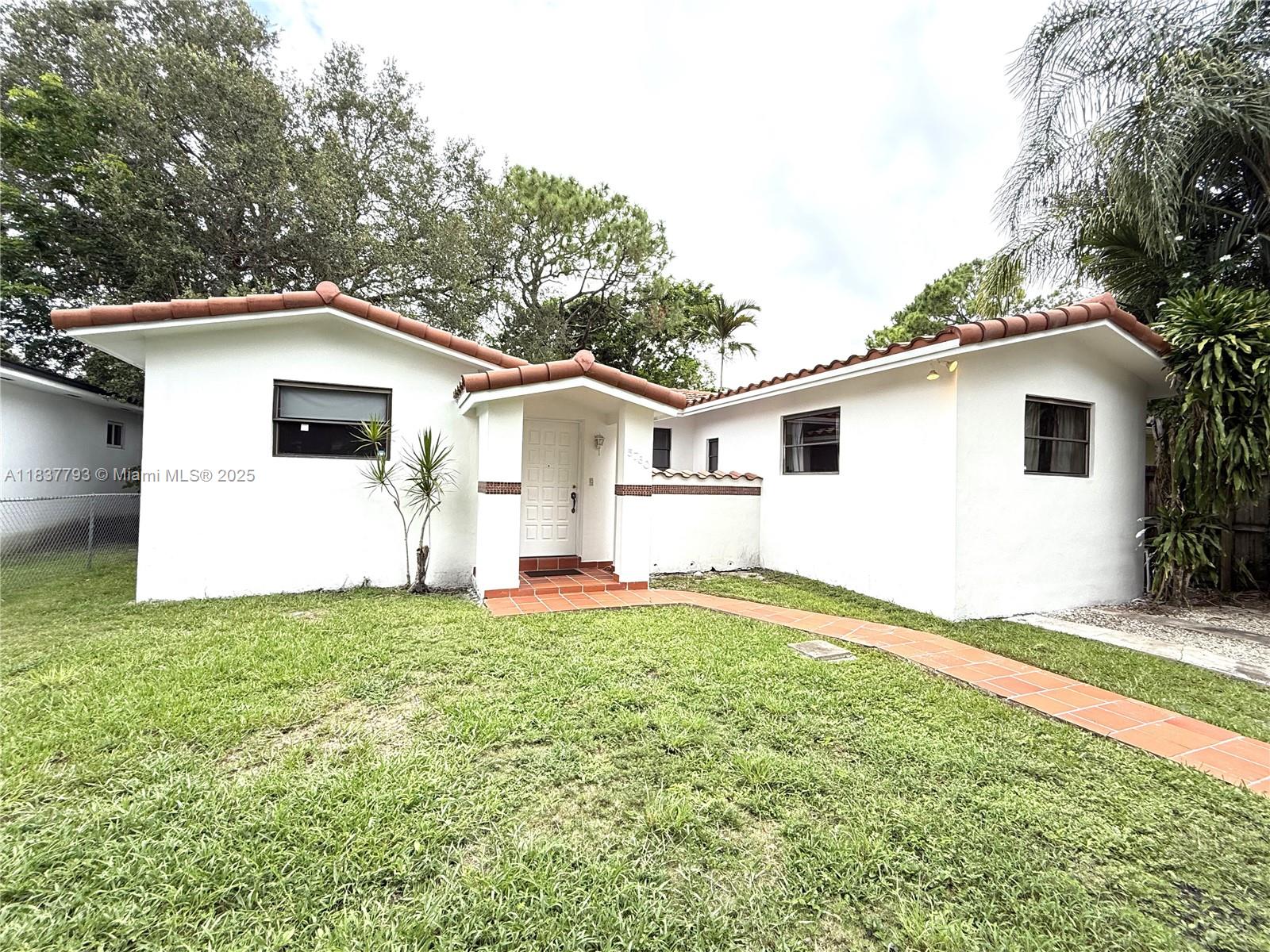 5760 SW 55th St, Miami FL 33155