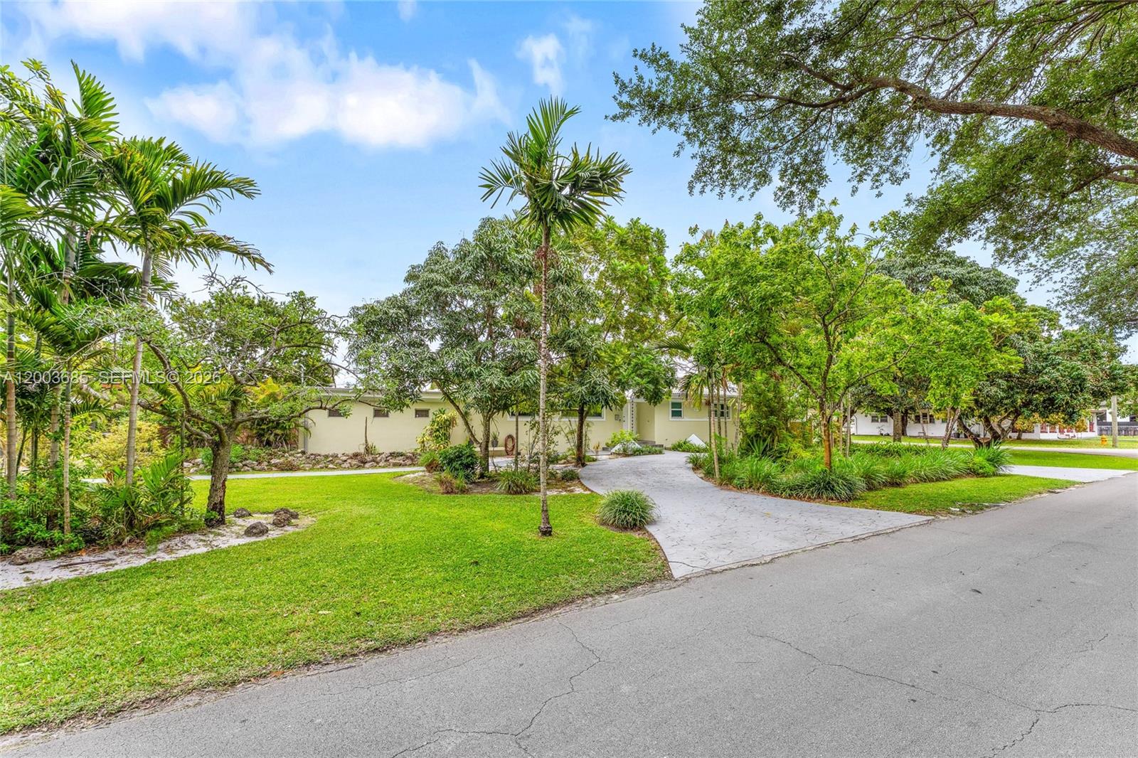 501 Lawn Way, Miami Springs FL 33166