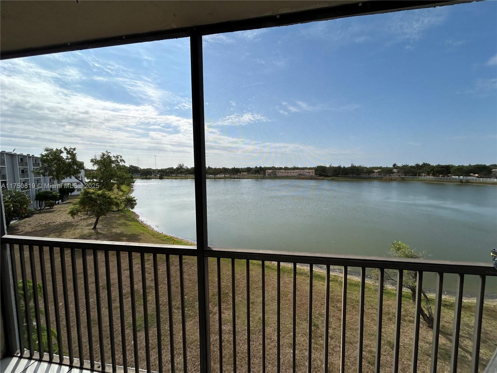 8710 N Sherman Cir # 402, Miramar FL 33025
