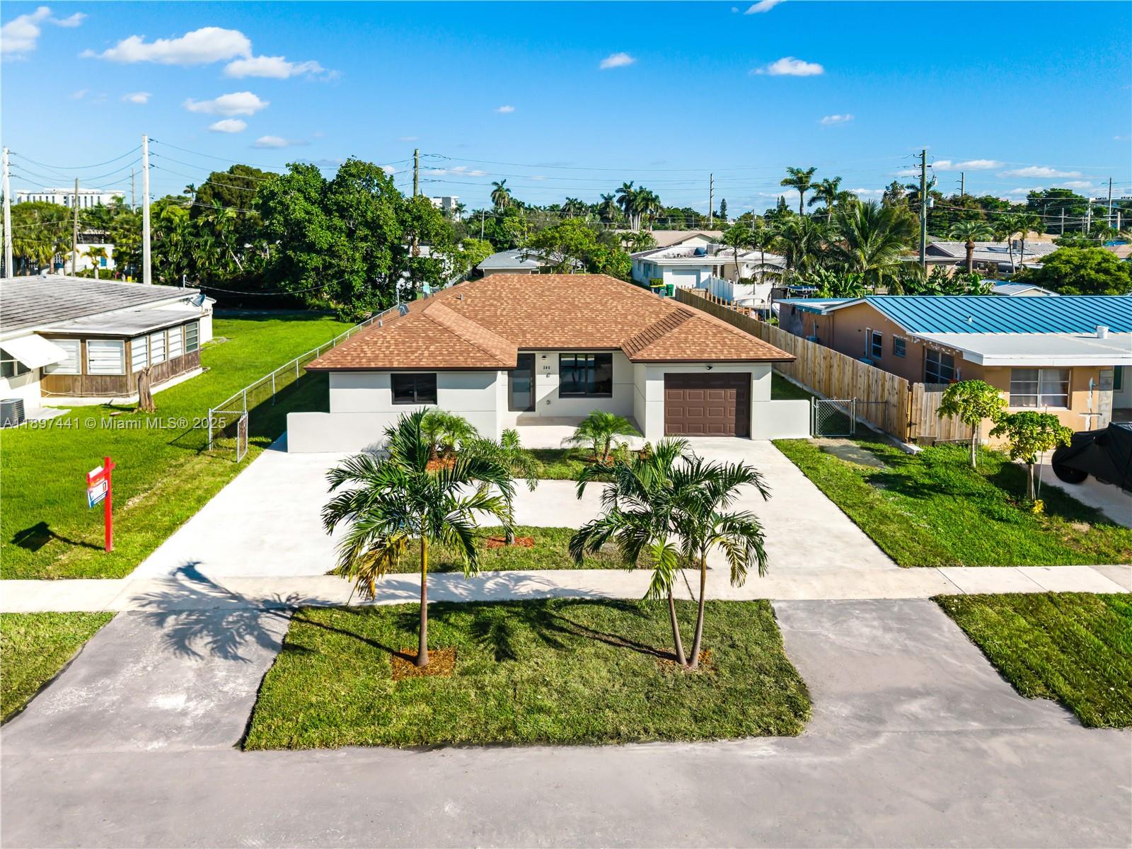 205 SE 3rd St, Dania Beach FL 33004