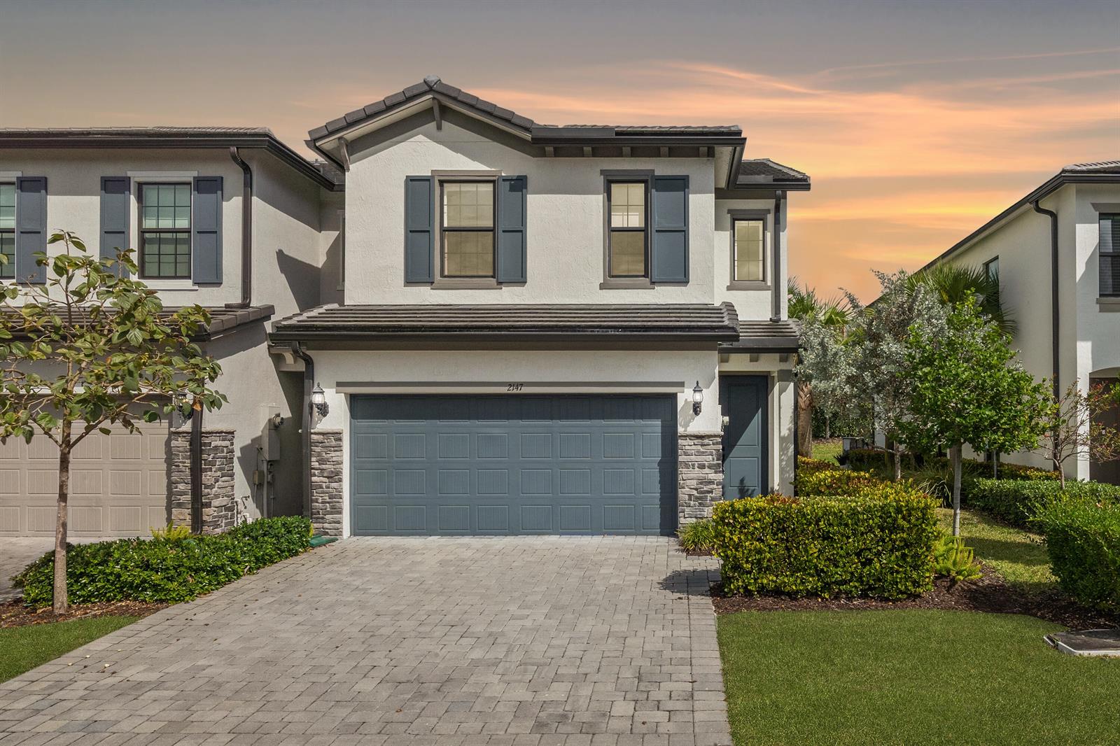 2147 Appleton Circle N, Oakland Park FL 33309