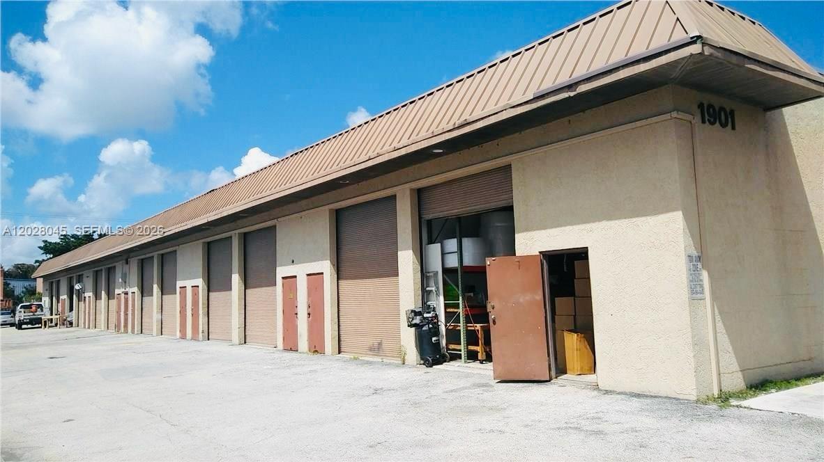 1901 NW 32nd St # 6, Pompano Beach FL 33064