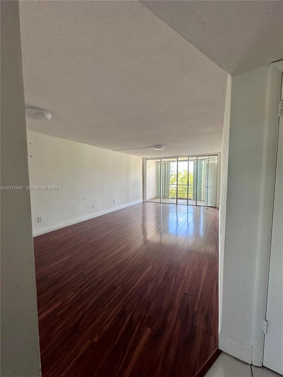 1501 NE 191st St # C412, Miami FL 33179