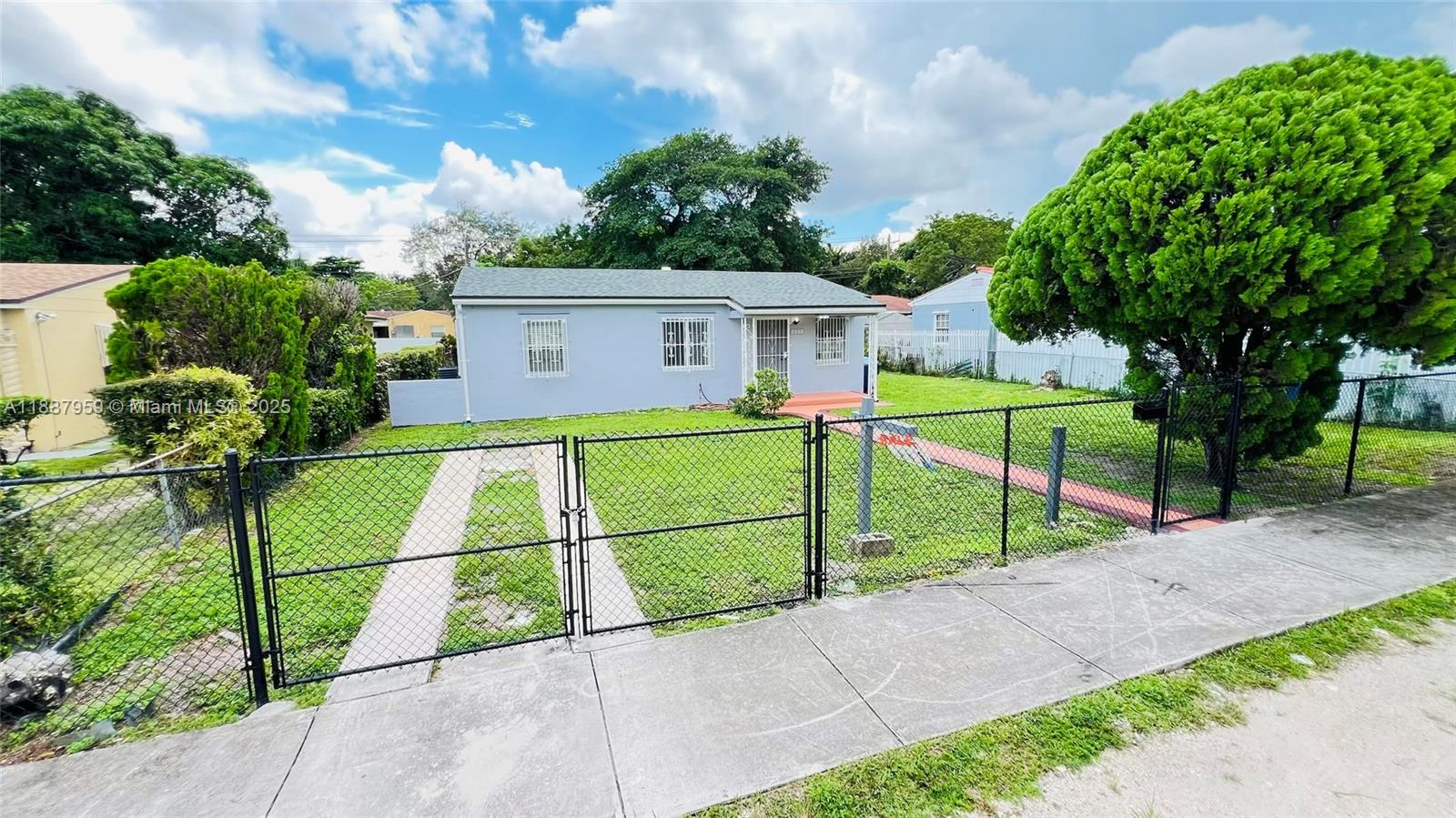 2450 NW 60th St, Miami FL 33142