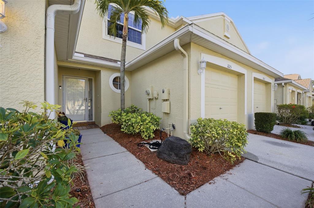 11125 KAPOK GRAND CIRCLE