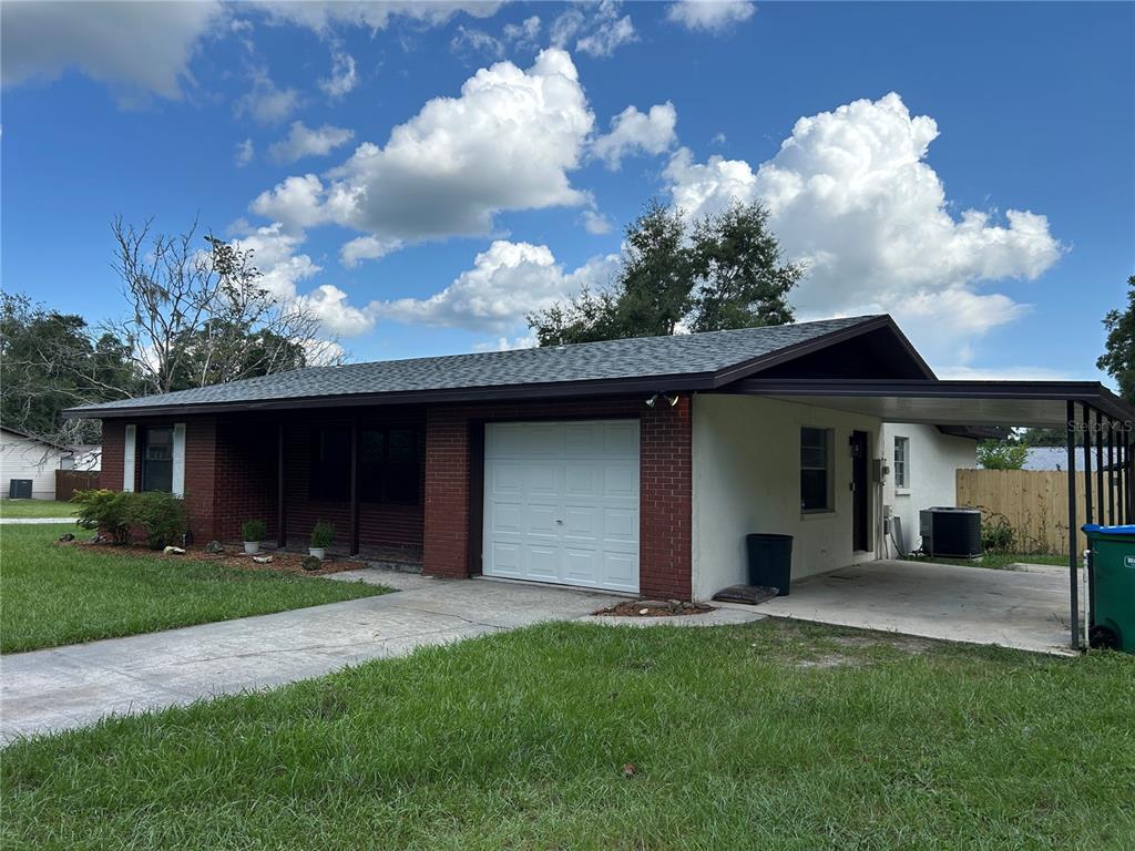 25639 SW 18TH AVENUE, NEWBERRY, FL — photo 2 of 8