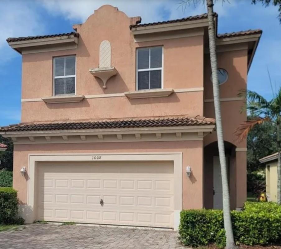 1008 NE 39th Avenue, Homestead FL 33033