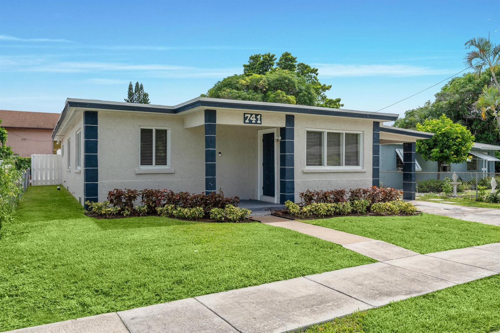 741 W 10th Street, Riviera Beach FL 33404