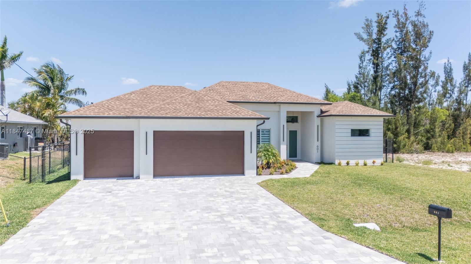 601 SW 13th ST, Cape Coral FL 33991