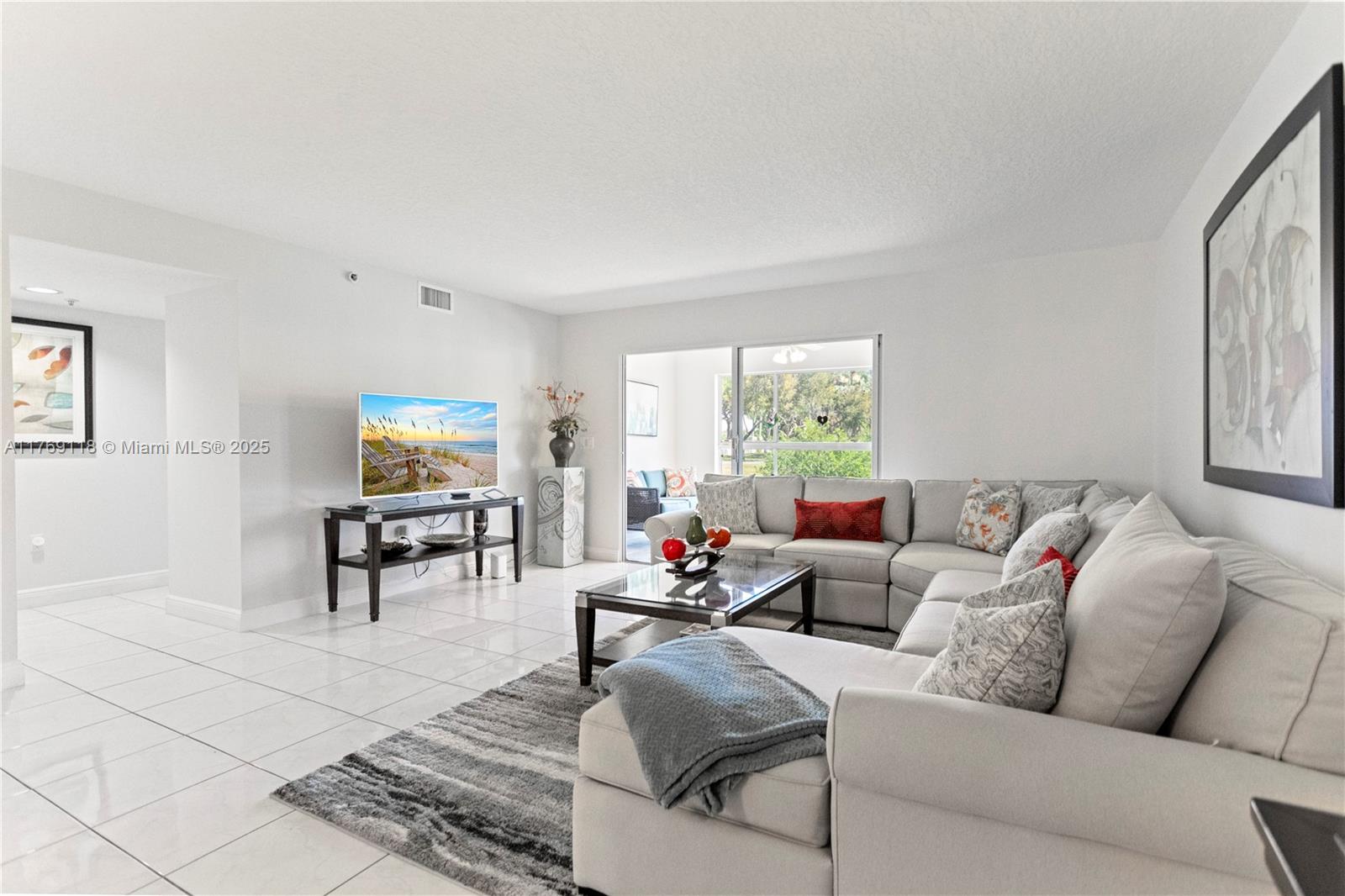 5876 Regal Glen Dr # 101, Boynton Beach FL 33437