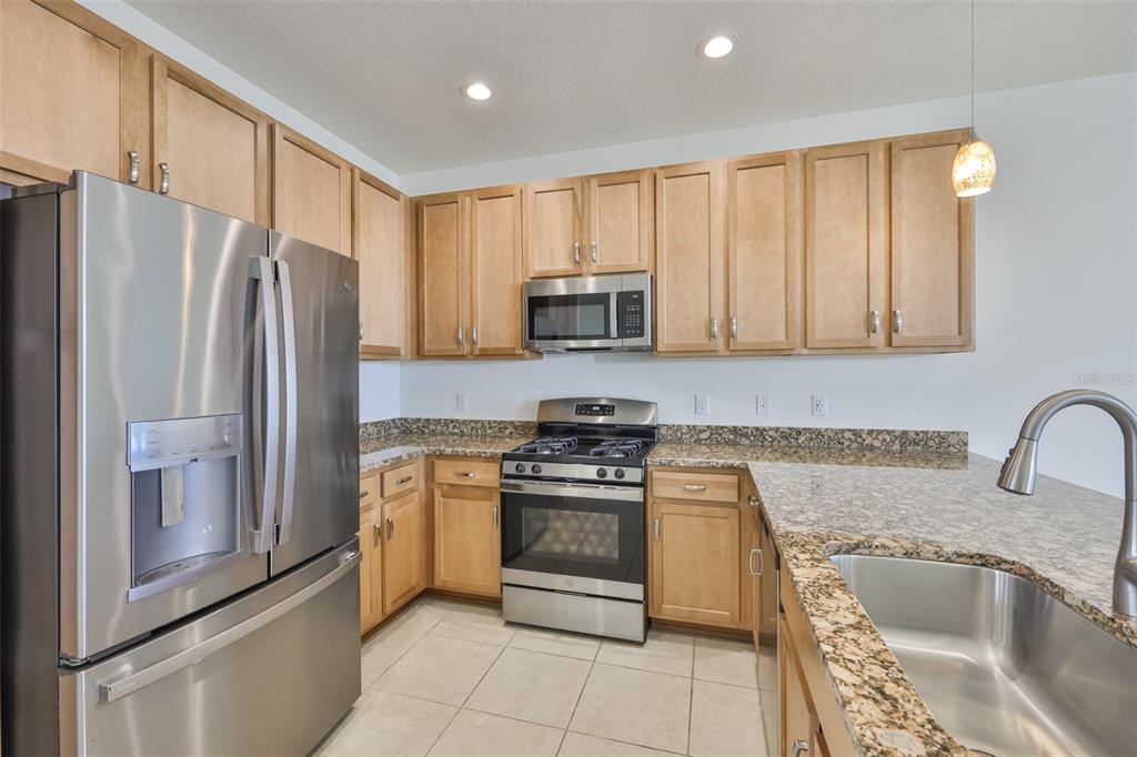 4906 AVILA LAKES DRIVE, WIMAUMA, FL — photo 5 of 30