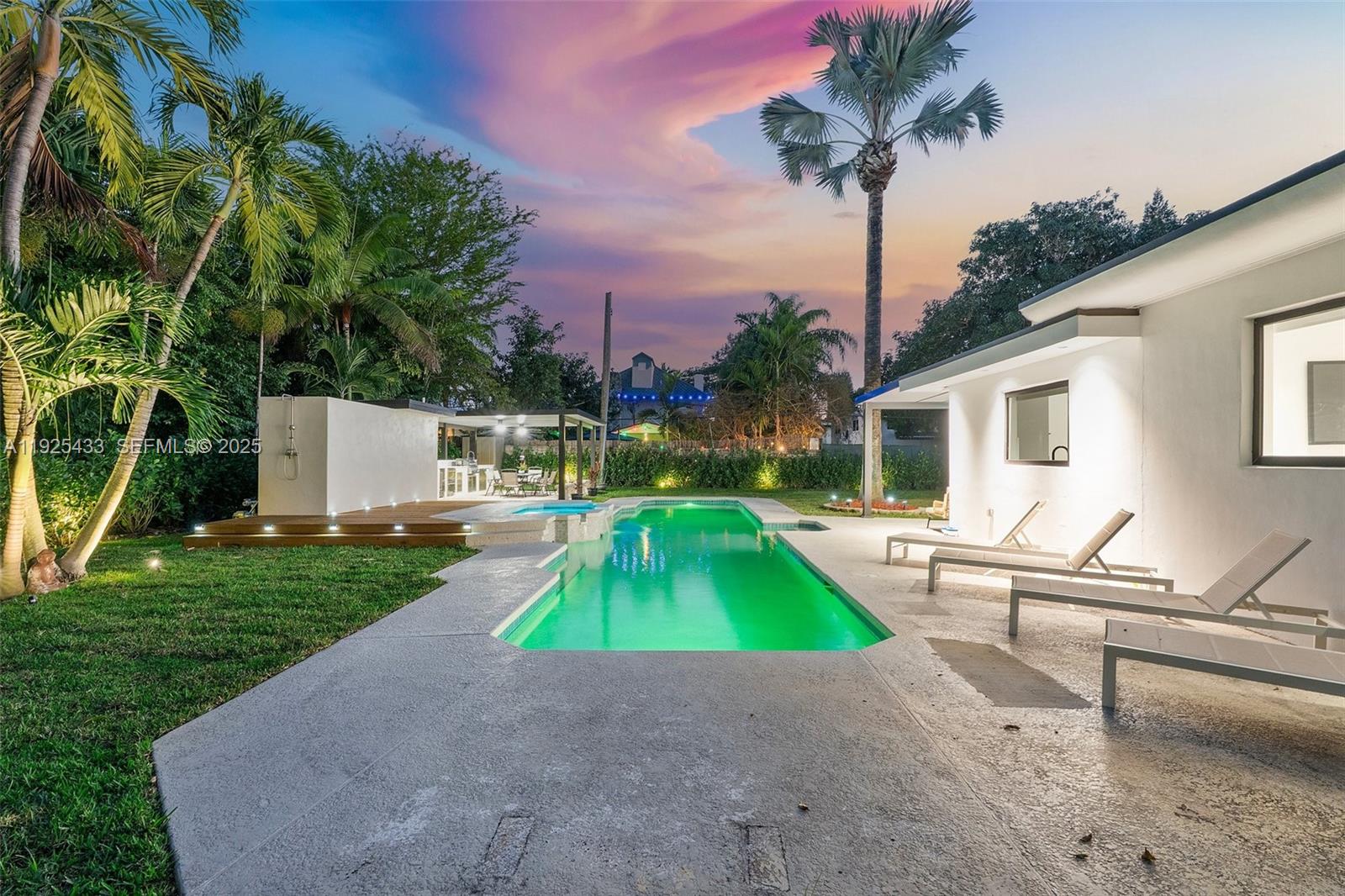 8825 NE 10th Ave, Miami FL 33138