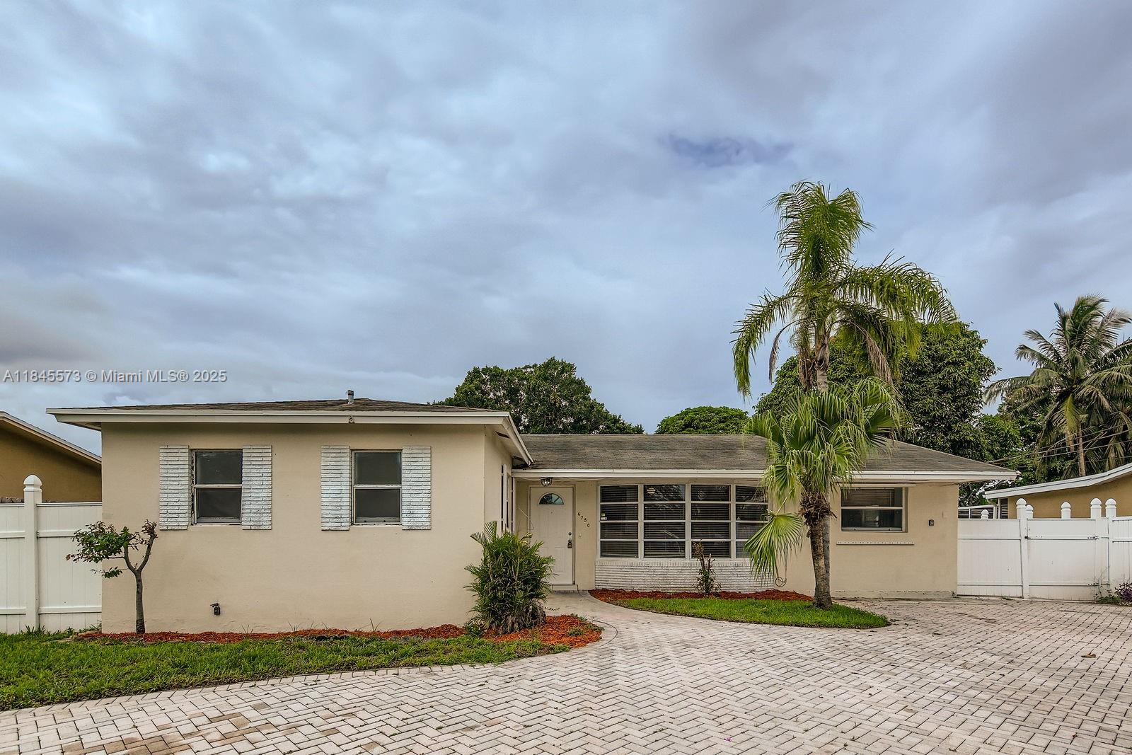 6750 NW 7th Ct, Margate FL 33063