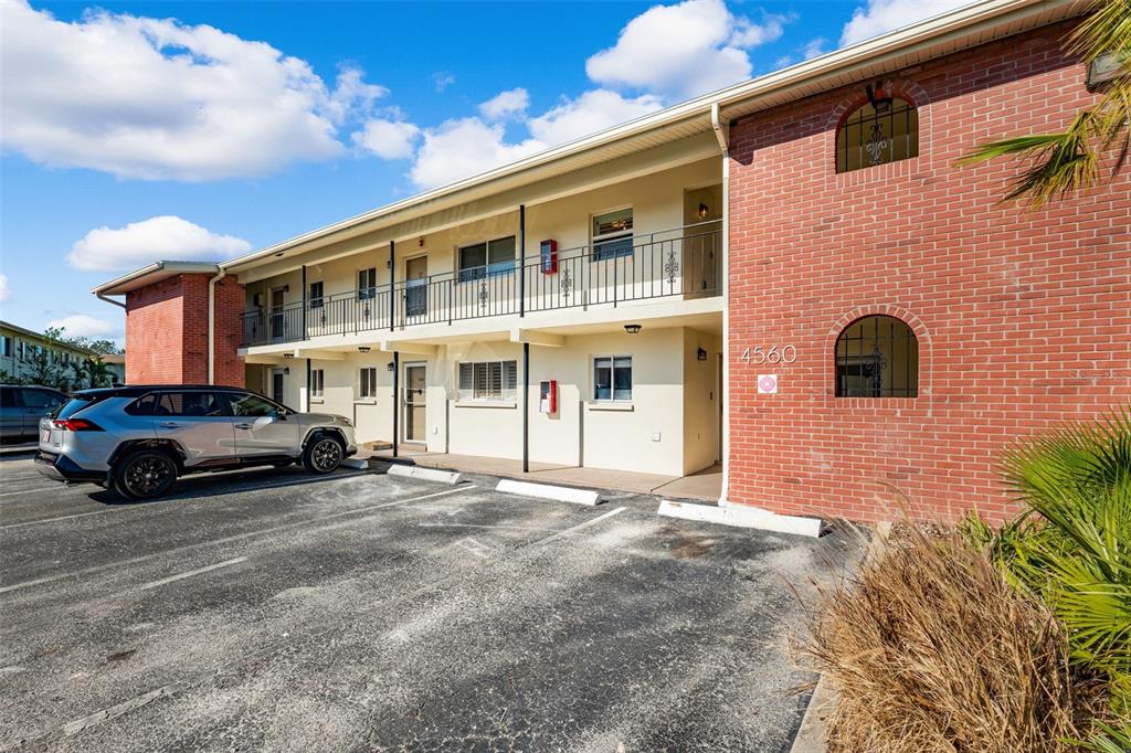 4560 OVERLOOK DRIVE NE UNIT 271