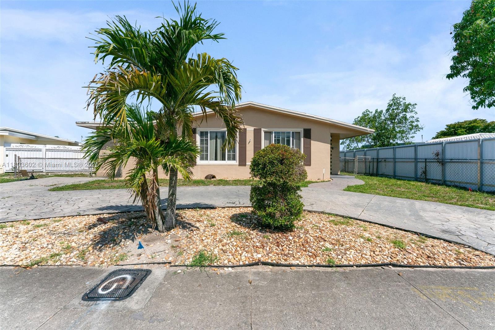 2071 SW 68th Way, Miramar FL 33023