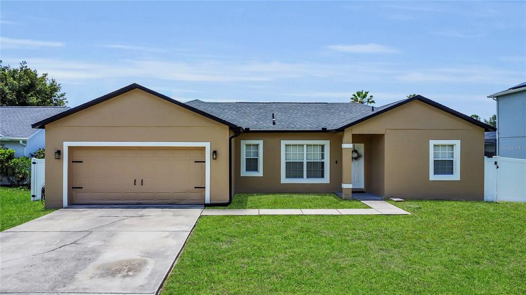 1118 SAINT TROPEZ CT